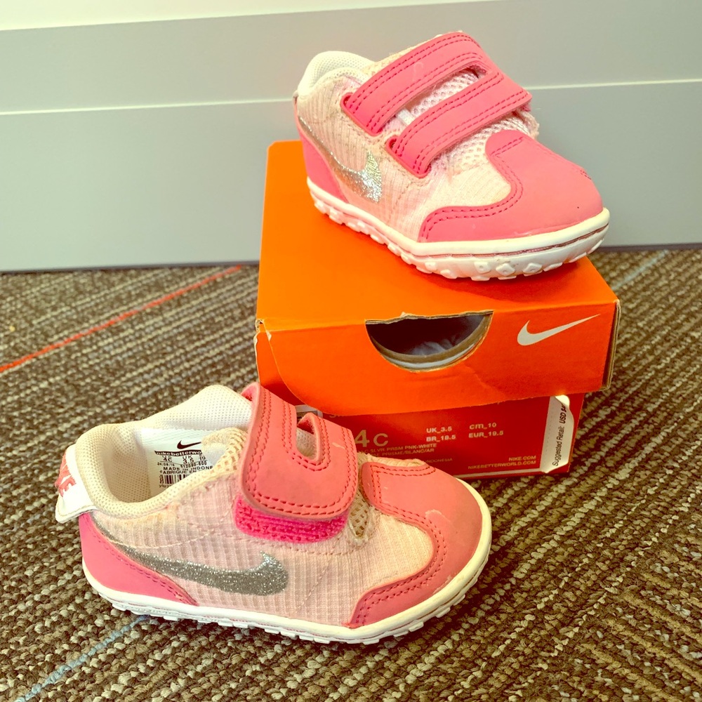 Nike pink toddler size 4c shoes